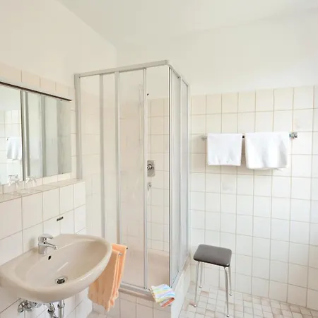 فندق Stadthaus *