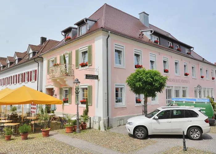 Stadthaus ホテル *